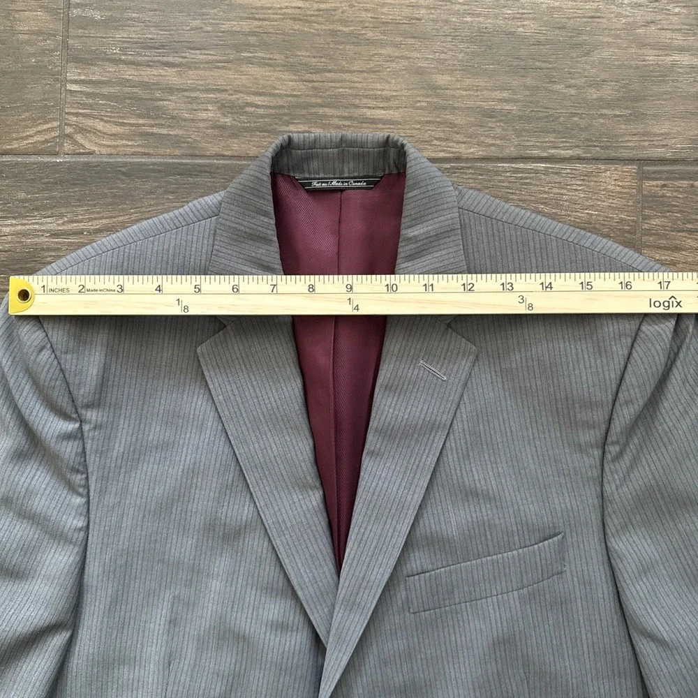 Saks Fifth Avenue Suit Men 40S 32x32 Gray Pinstripe 100% Wool Made in Canada